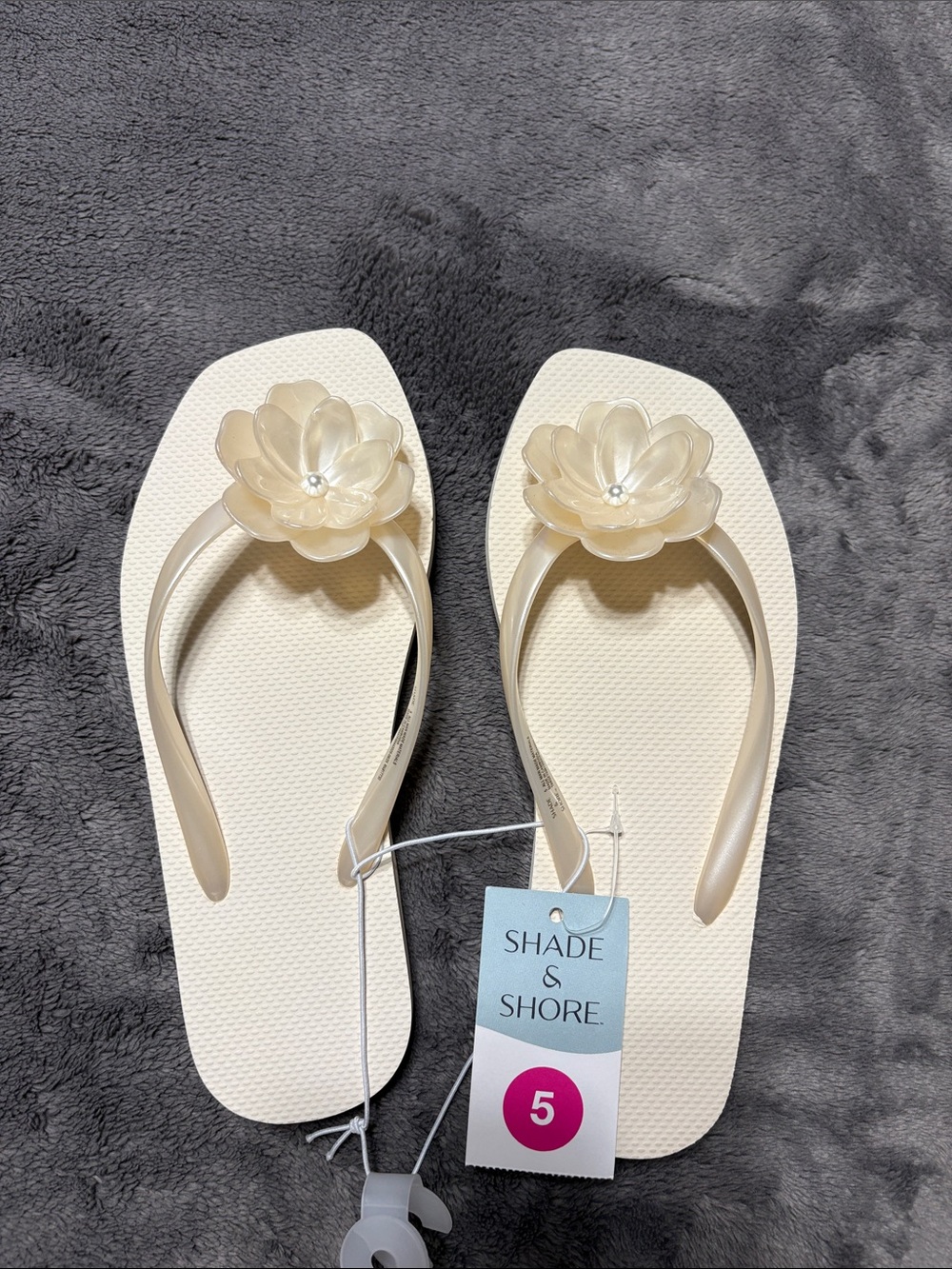 Shade & Shore Women's Cream Floral Jelly Flip Flops